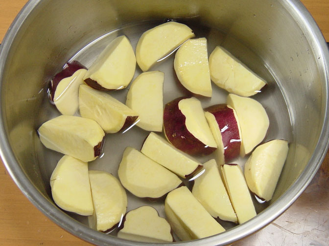 サツマイモのハチミツレモン煮